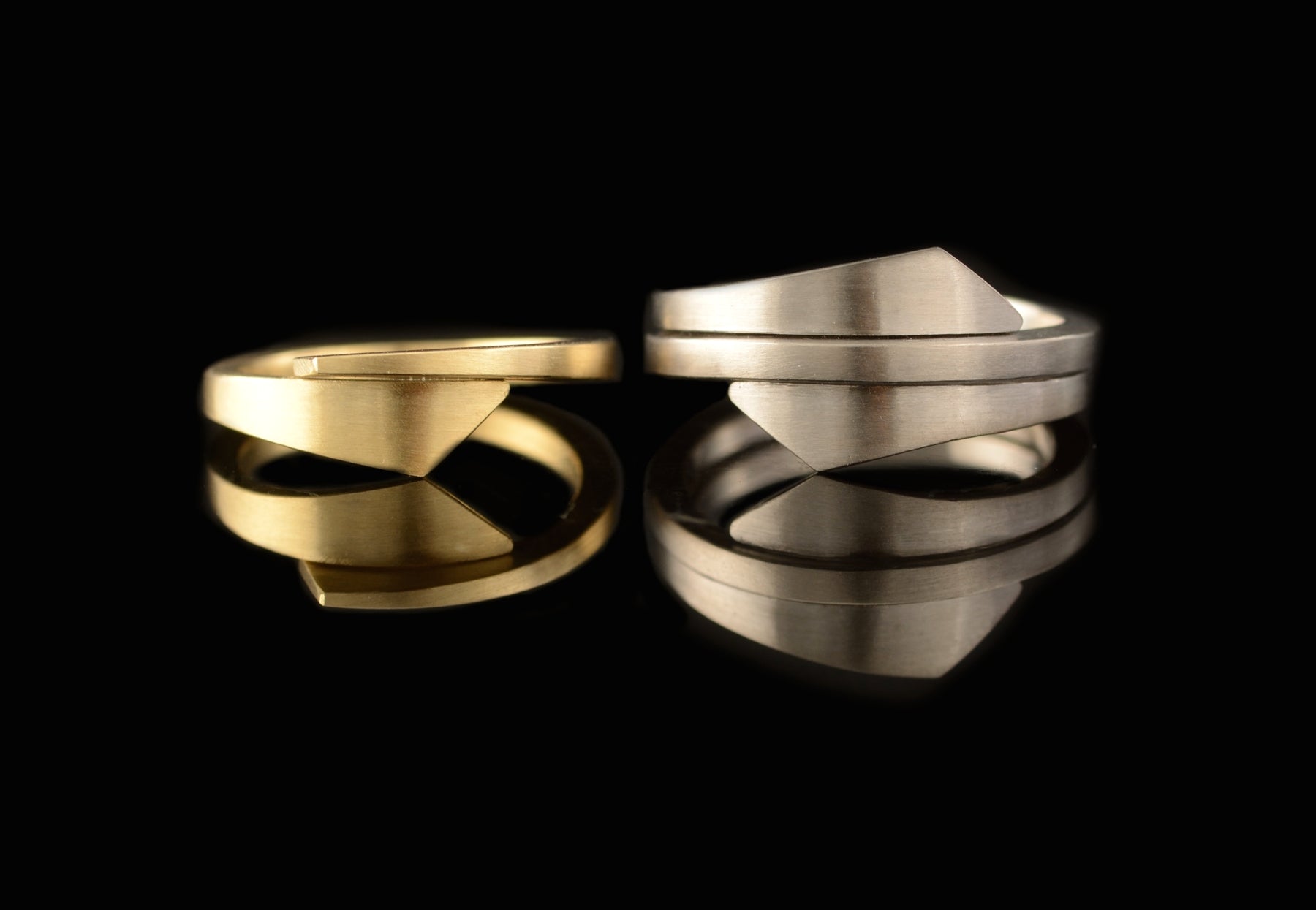 Do Wedding Bands Have to Match? – Modern Gents