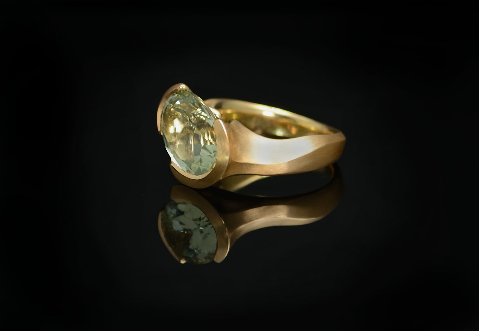 Carved rose gold, diamond and green tourmaline cocktail ring