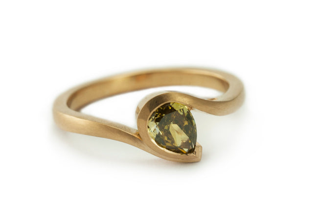 Olive-hued cognac diamond and rose gold ring