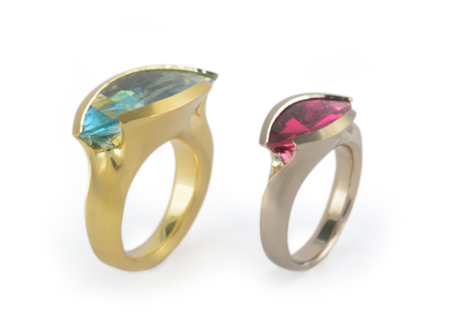 Gold, aquamarine and tourmaline rings