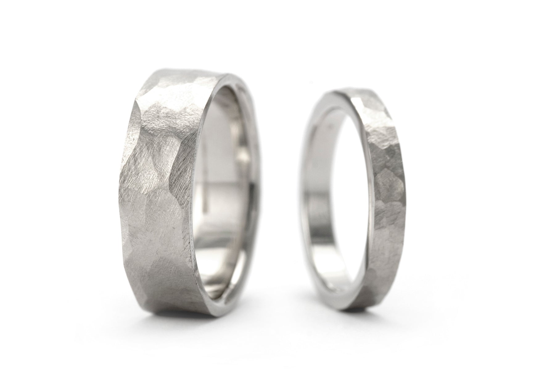 hammered platinum wedding ring set for men and women