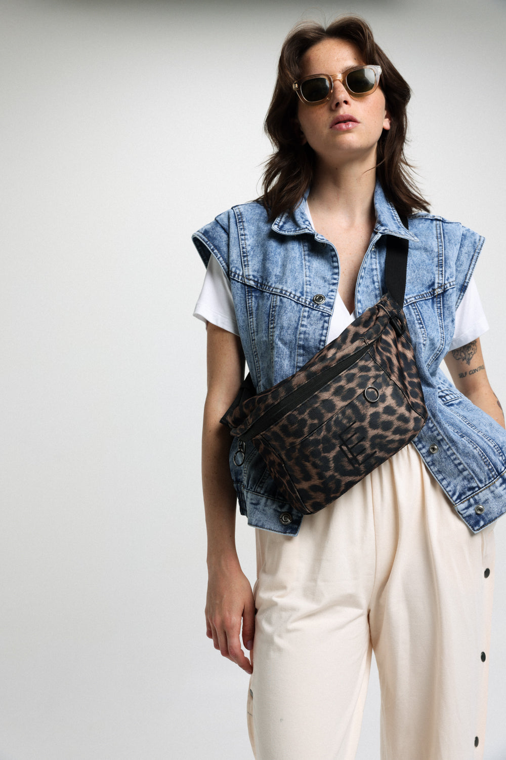 EE Leopard Belt Bag - SEESTARZ product image