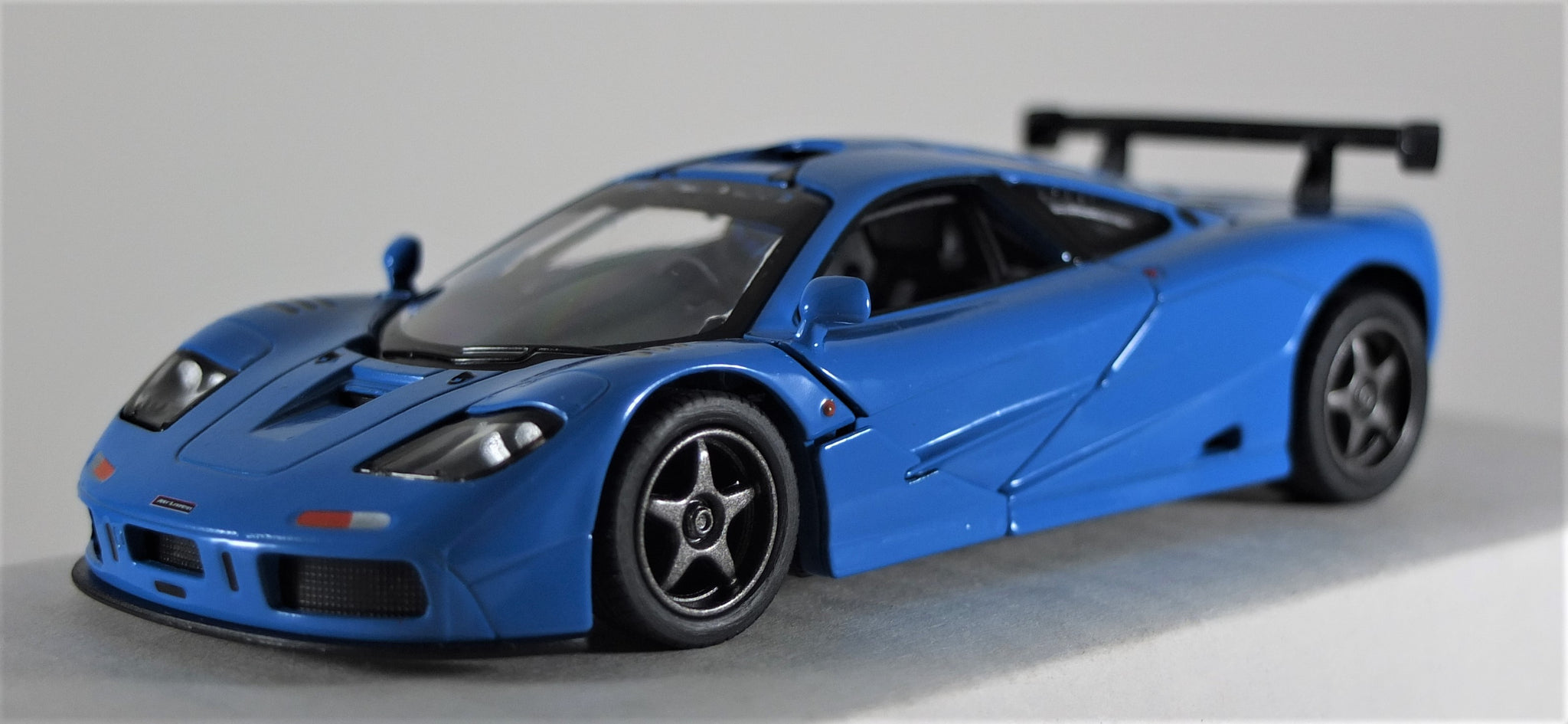 kinsmart mclaren f1