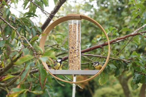 Wooden bird feeder | LayerTree.