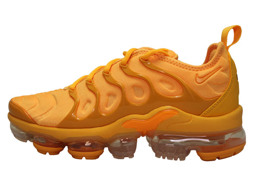 vapormax plus university gold