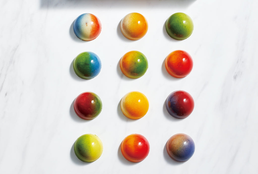 Colorful round Shizuka chocolates produced by Koji Mitate of the restaurant Arashiyama MITATE in Kyoto. Image courtesy of Arashiyama Mitate via PR Times