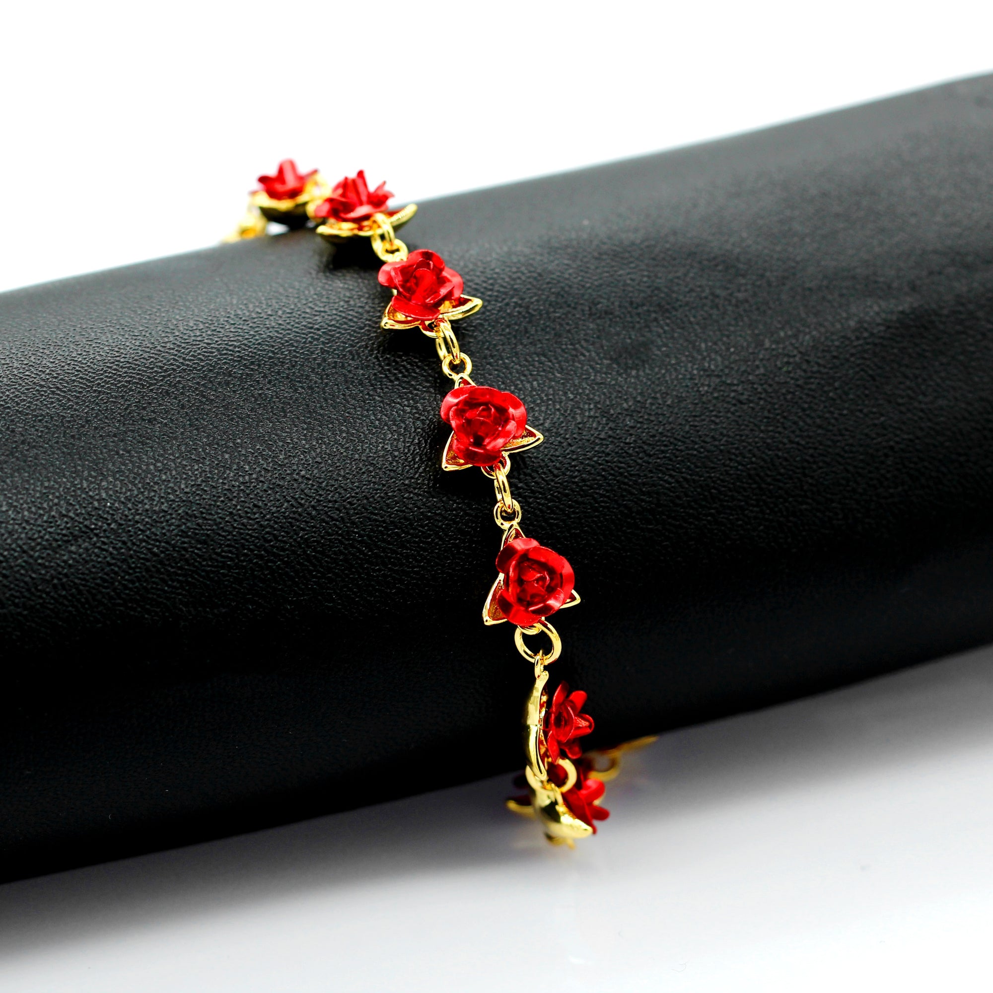 CORAL STAR RED CORAL AND GREEN JADE GOLD FINISH BRACELET FOR WOMEN M   wwwsoosicoin