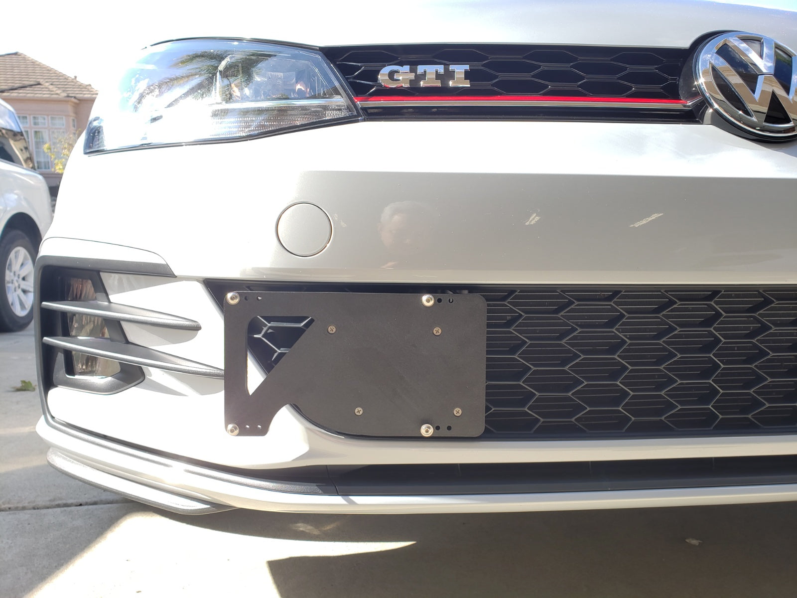 vw front license plate holder replace