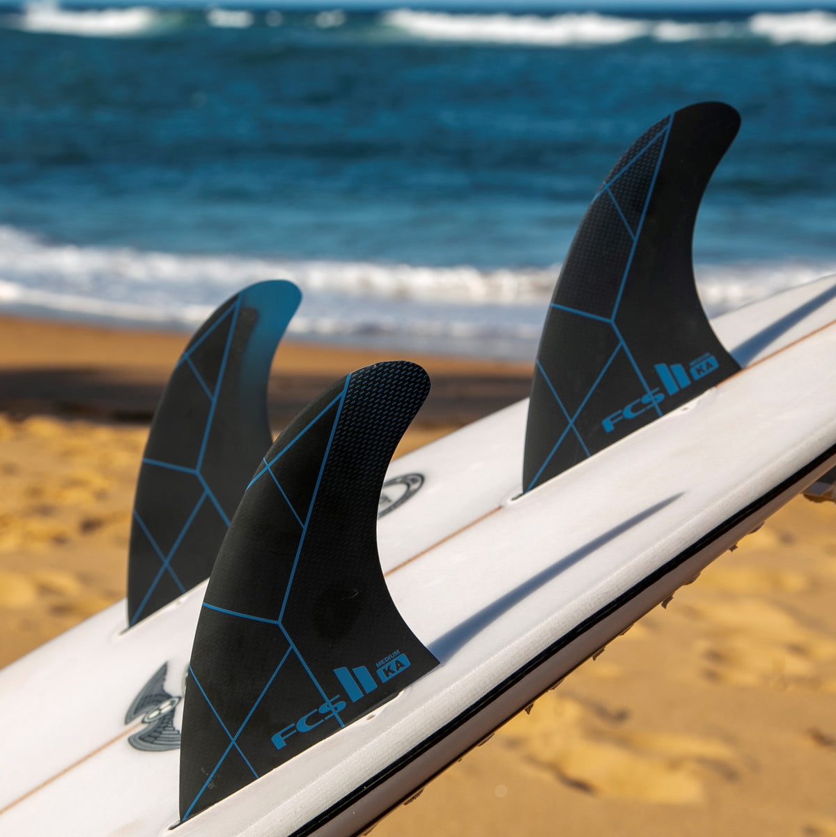 kolohe andino fins