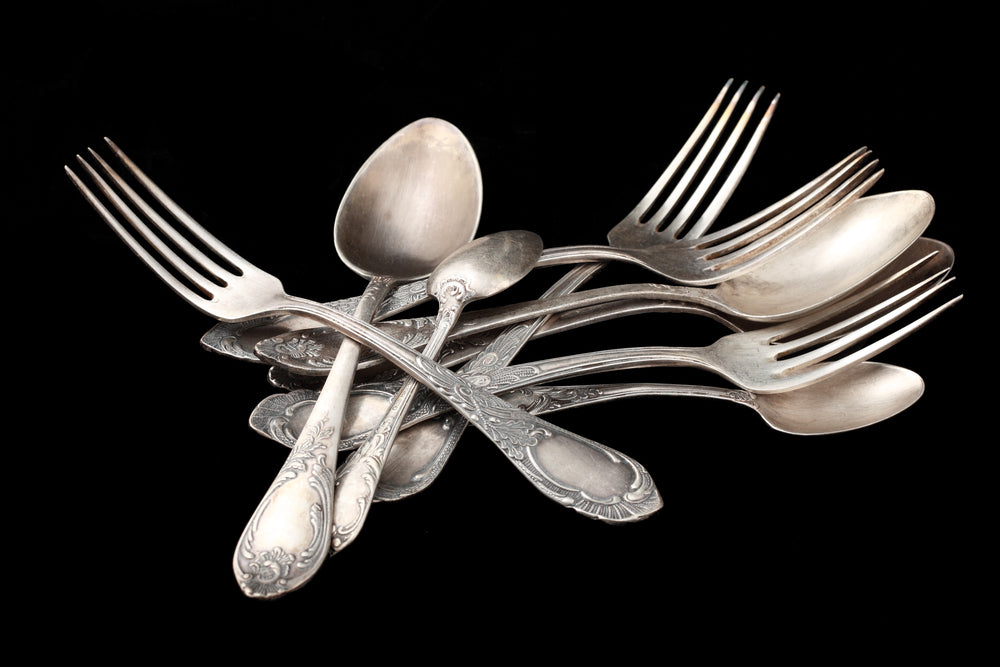 HOW TO SAFELY STORE YOUR ANTIQUE SILVERWARE