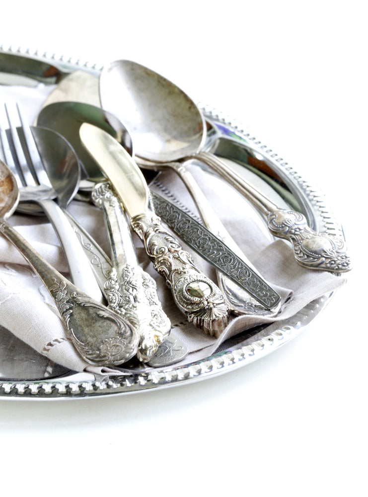 EASY TRICKS TO KEEP YOUR SILVER DINNERWARE TARNISH-FREE