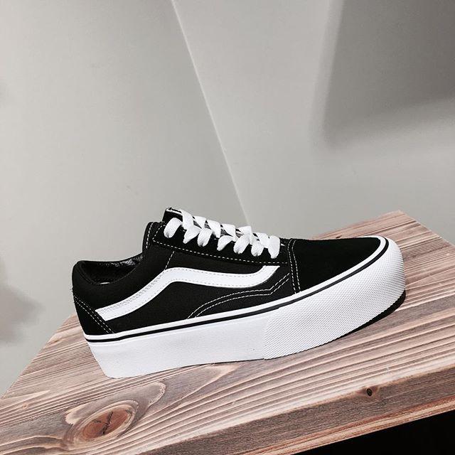 vans plataforma negras