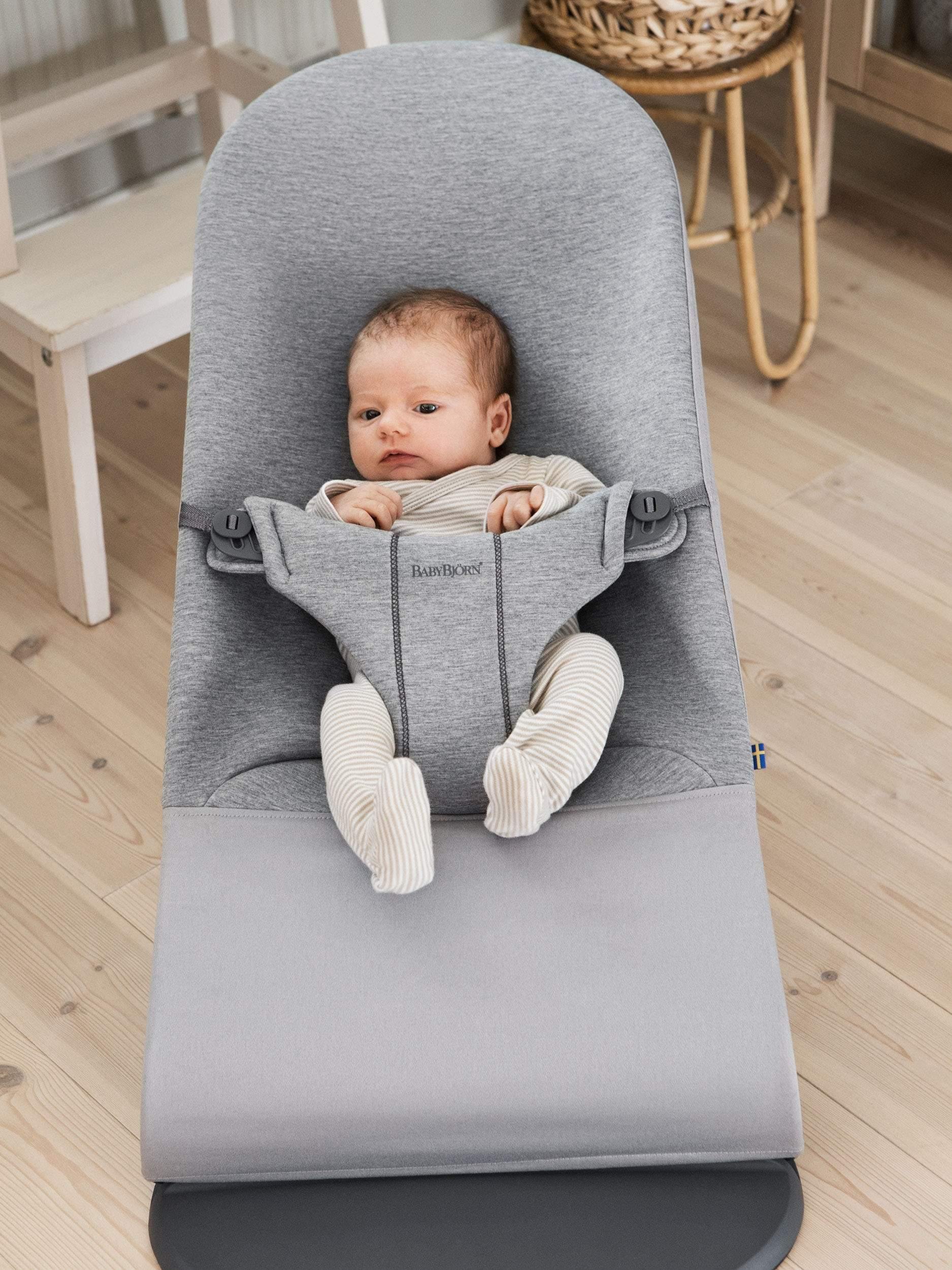 baby bjorn bouncer turn into chair