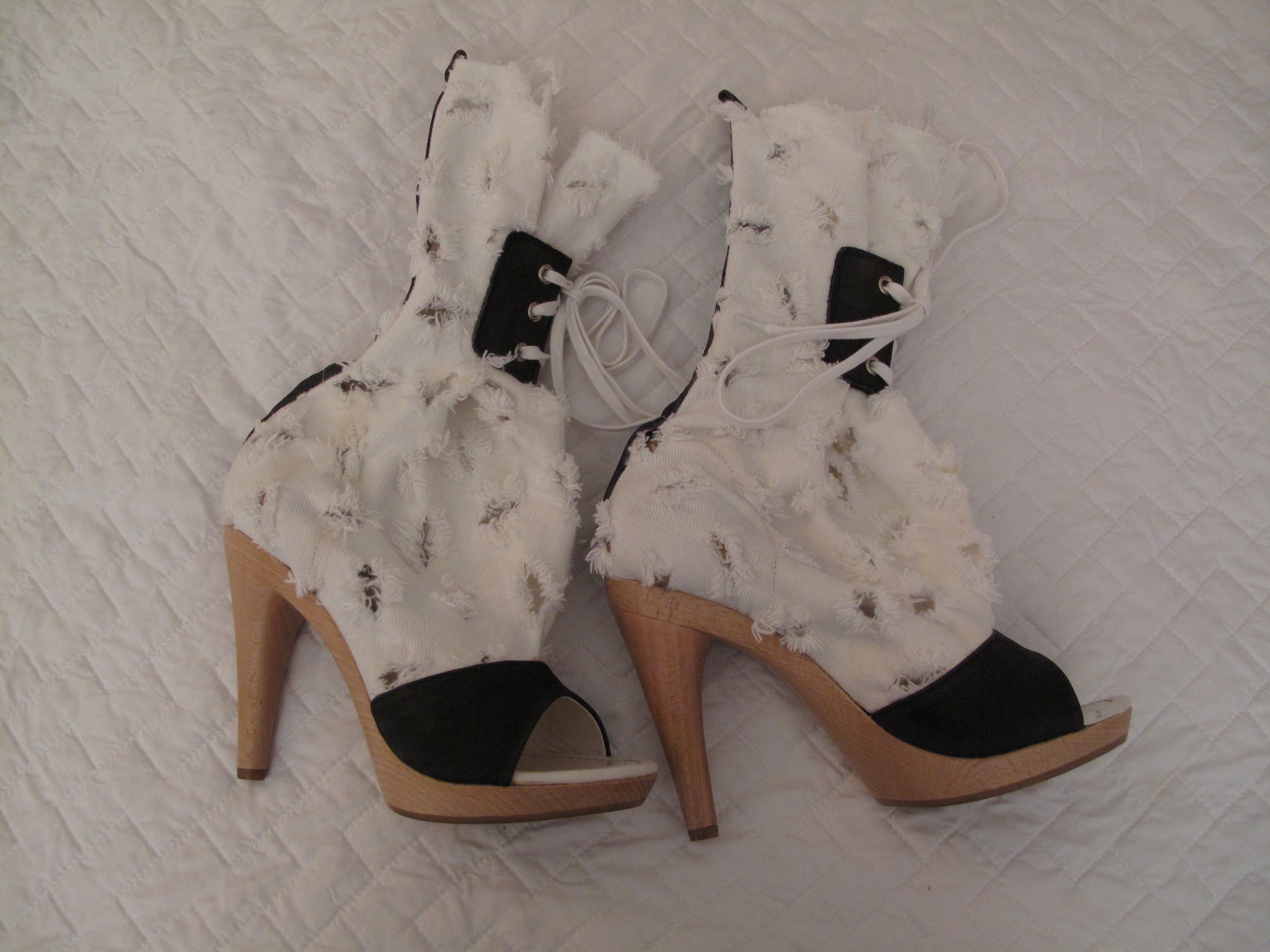 vivienne westwood white heels