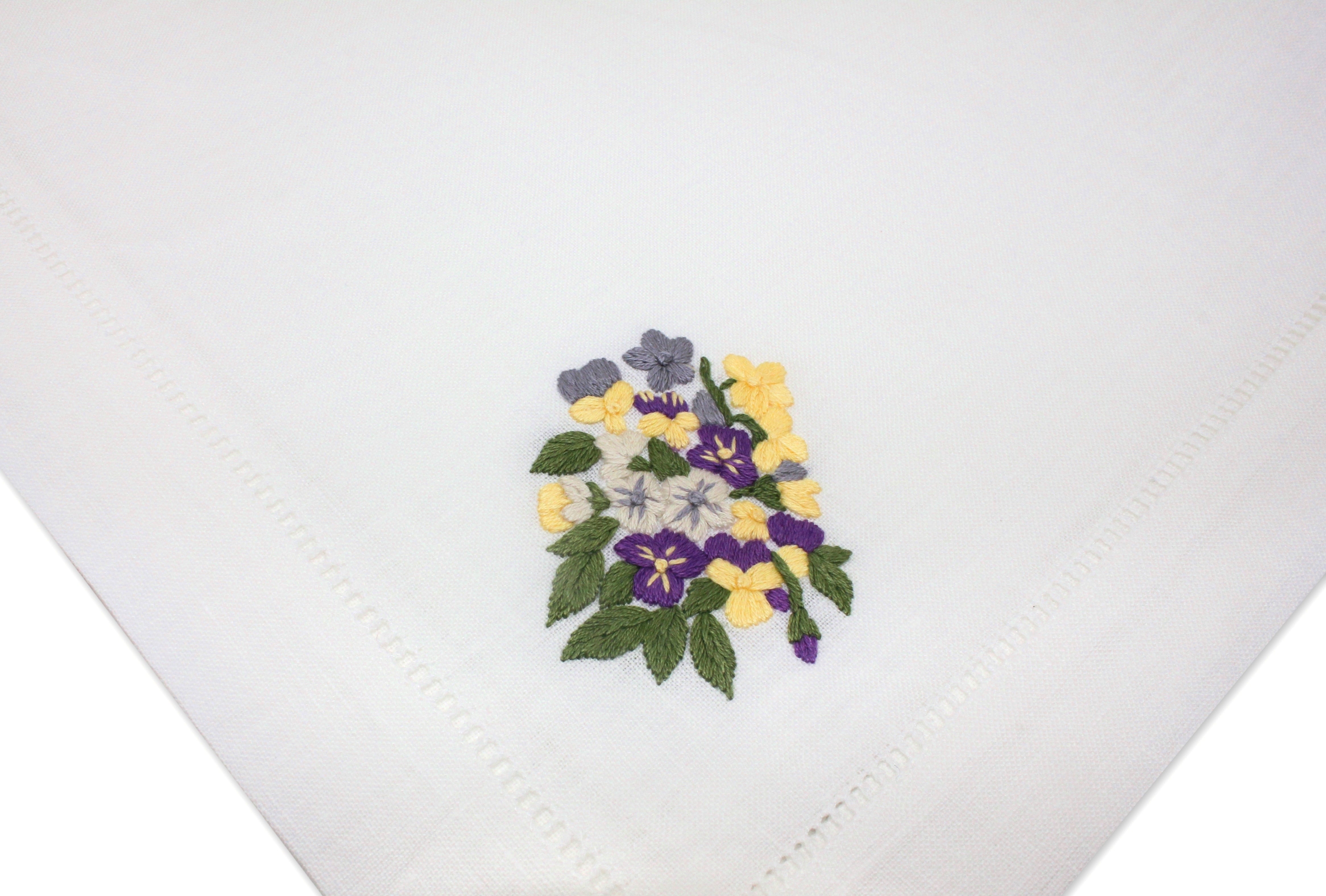 Pansy Dinner Napkins (4)