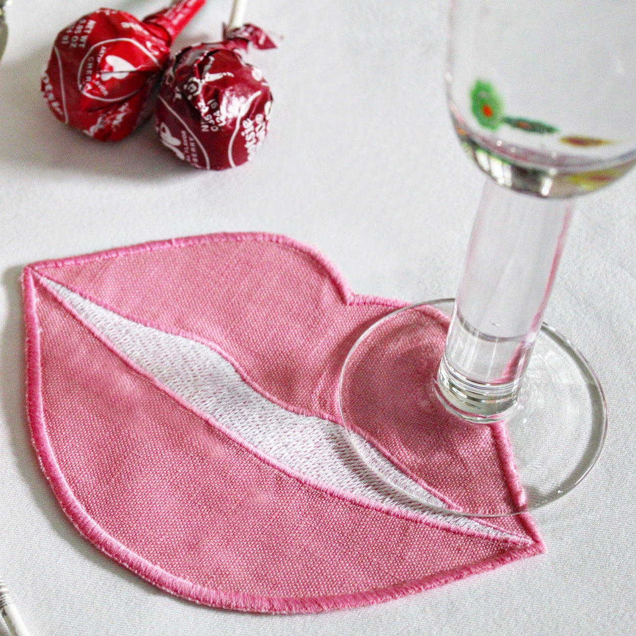 Lip Cocktail Napkins (4)