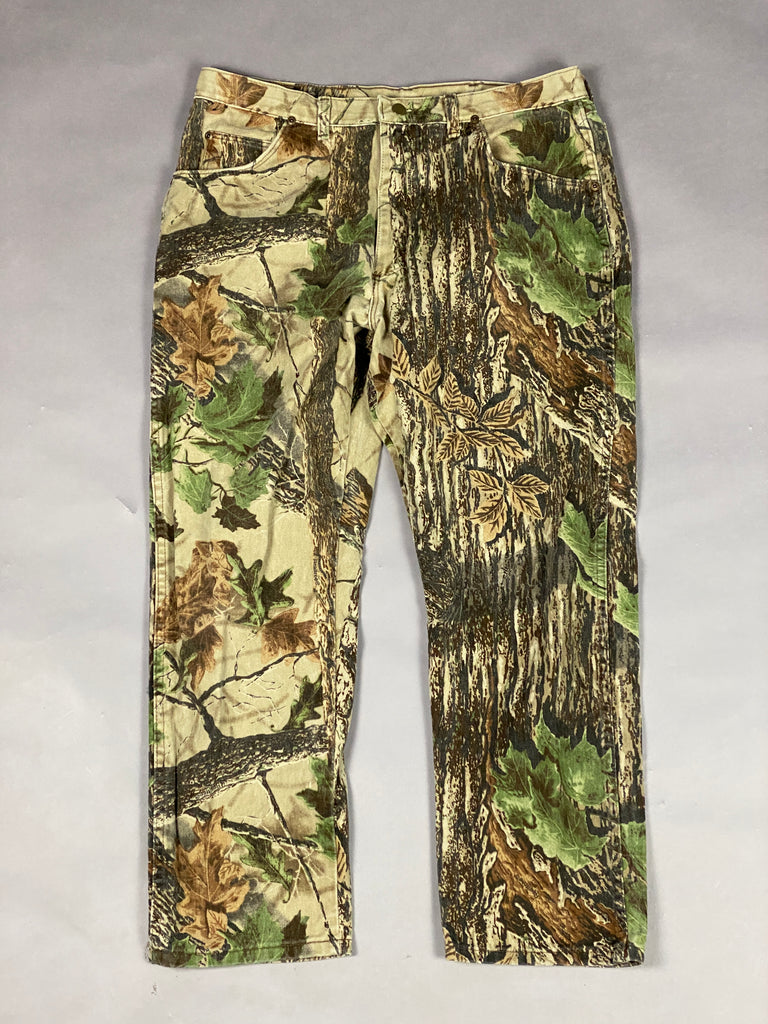 Wrangler Realtree Camo Vintage Pants - 34 – Ropa Chidx