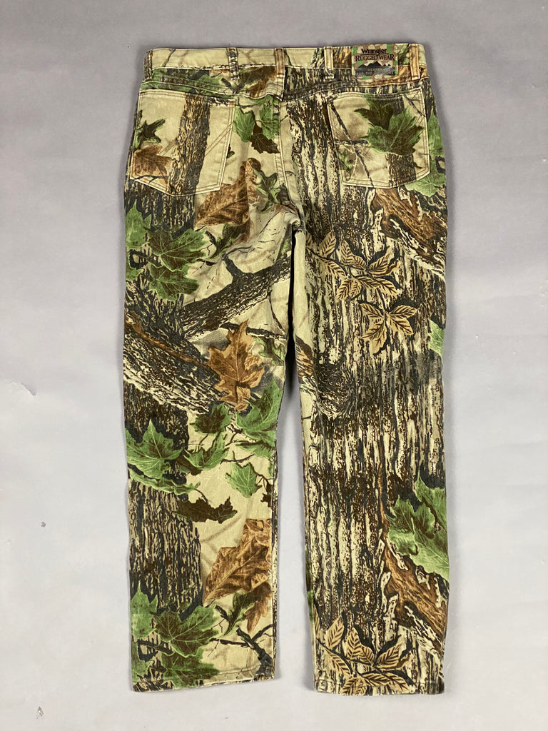 Wrangler Realtree Camo Vintage Pants - 34 – Ropa Chidx