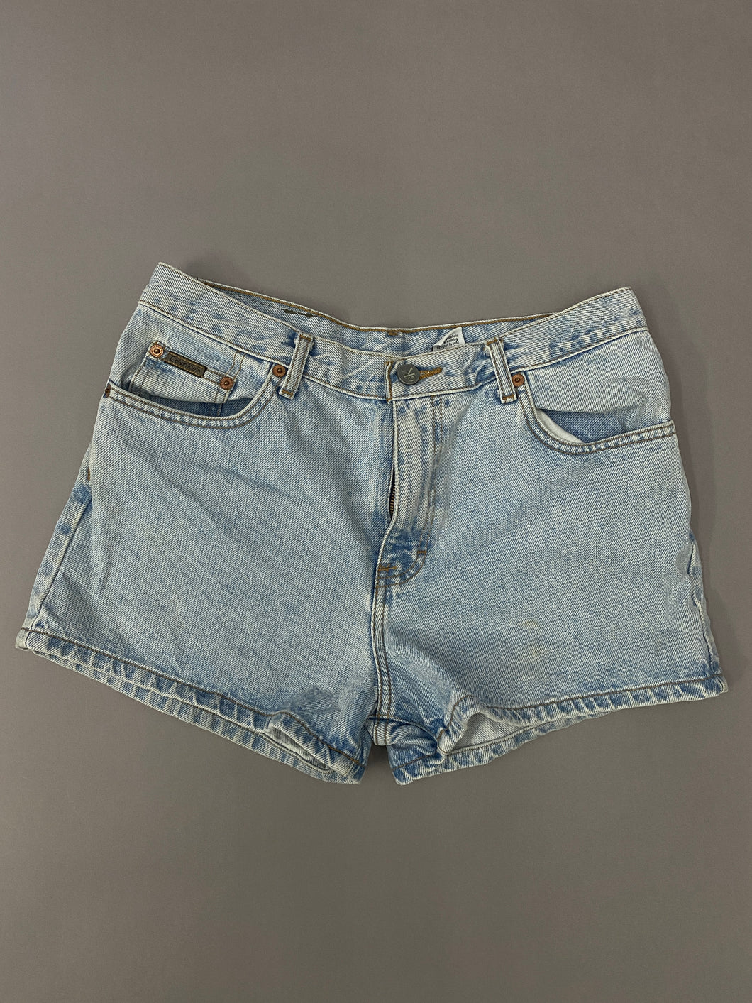 Calvin Klein Vintage Shorts Size 7 – Ropa Chidx