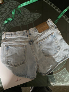 Calvin Klein Vintage Shorts Size 7 – Ropa Chidx