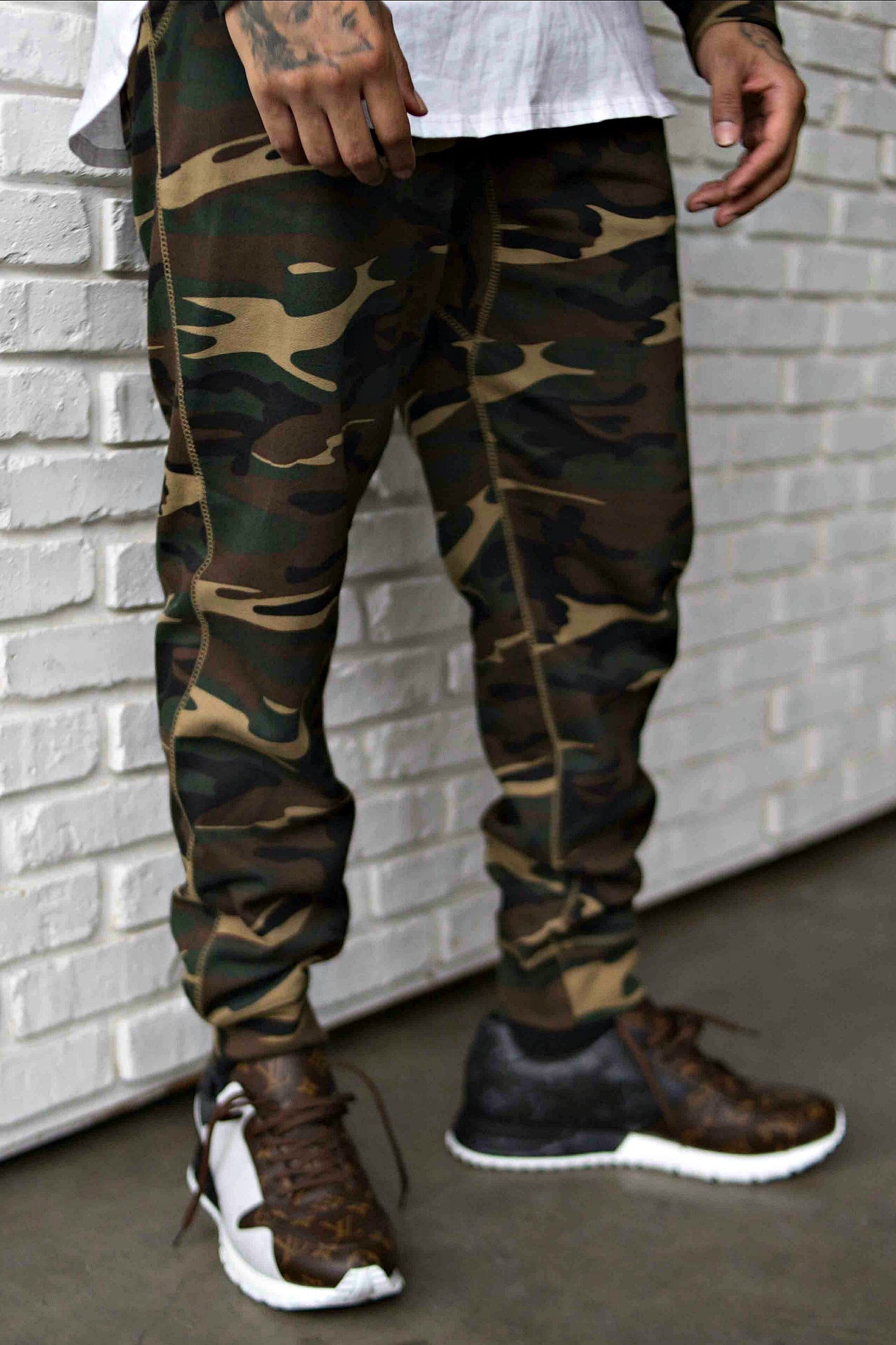 mens camo sweatpants with pockets