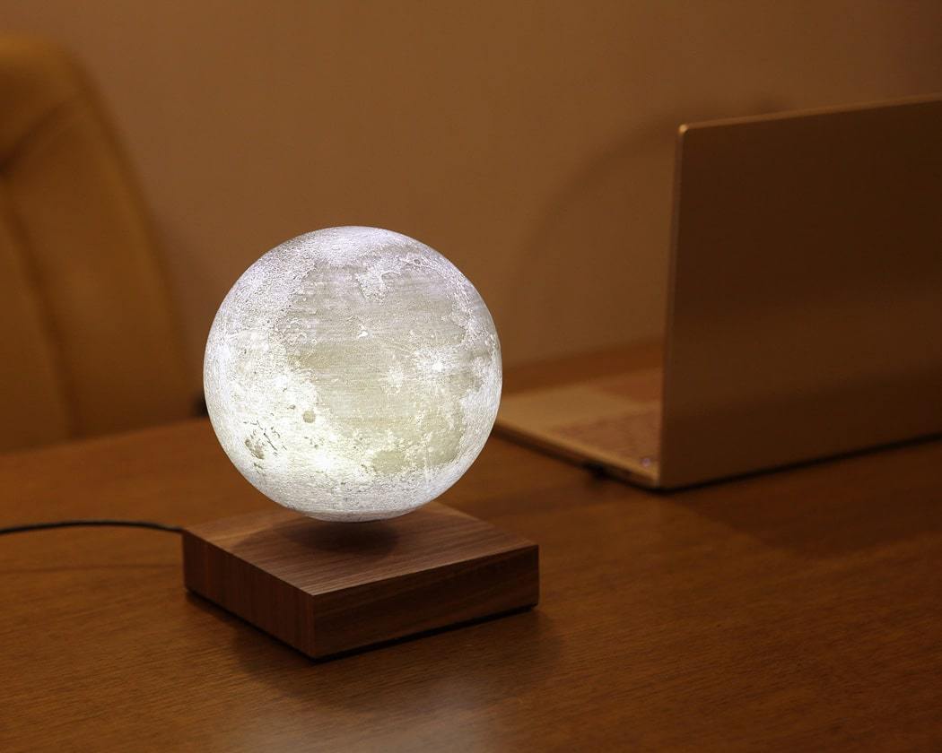Heel boos Bewijs bout LUNA - Floating Moon Lamp – Best Moon Lamp of 2021 – FLOATELY