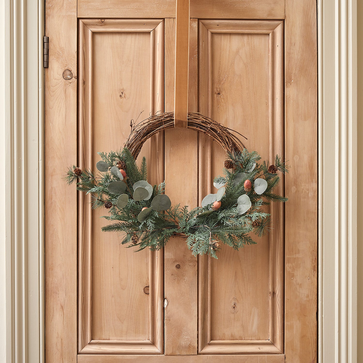 Couronne de Noël en Brindilles Pommes de Pin et Glands de 45 cm avec Nœud