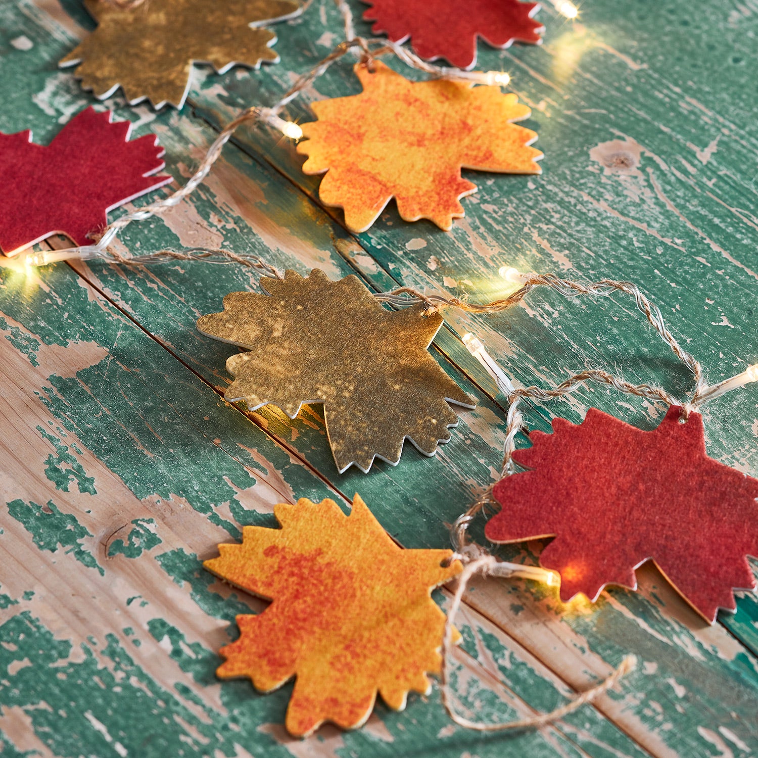 Guirlande Lumineuse de Feuilles d’Automne en Feutre