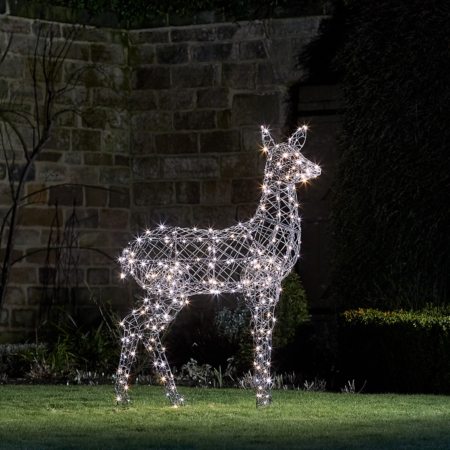 Rennes de Noël avec Traîneau Lumineux Swinsty à LED Bicolore