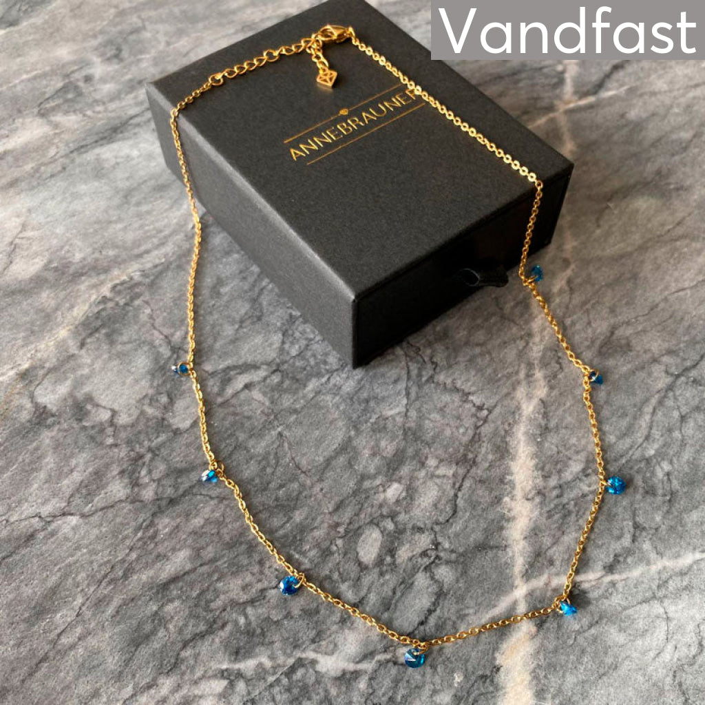 Se ANNEBRAUNER Classy Necklace Sapphire Blue hos ANNEBRAUNER