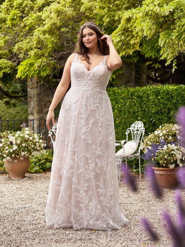 Size 22 W1 White One Sister Off White/Light Peach Gown – Bridal Sense