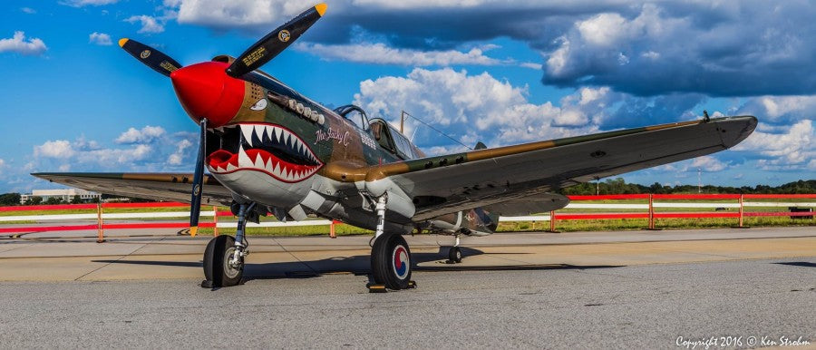 American Airpower Museum's P-40