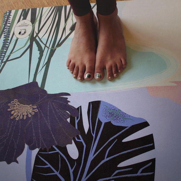 Jean's Roses* - Dark blue, stylish yoga mat – Studio Felicidade