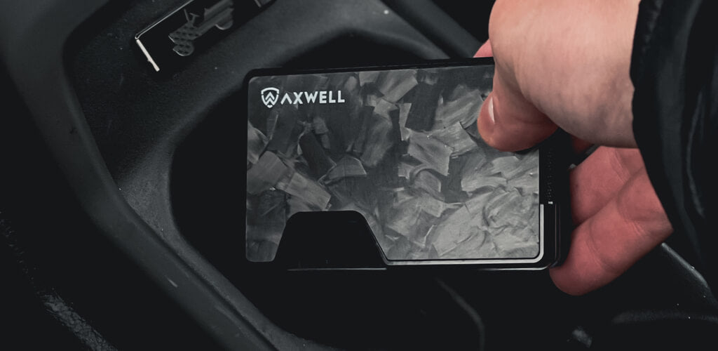 Carbon Fiber Wallets: 5 Reasons to Own One