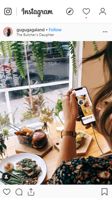 girl eating brunch