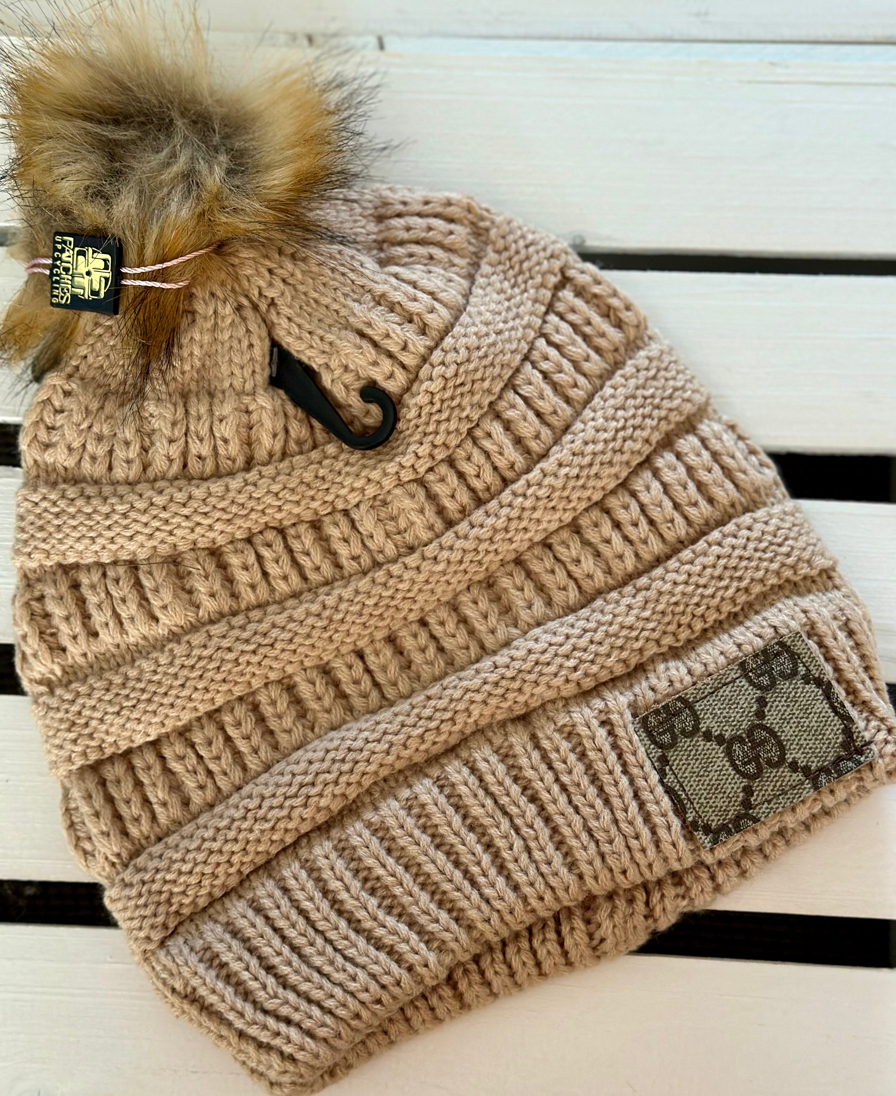 Camel Side Patch Genuine G Logo Beanie
