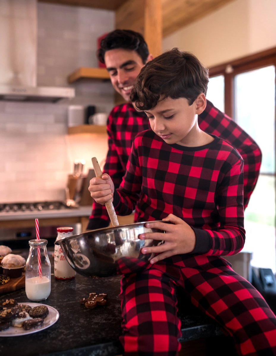 Leveret Men's Red & Black Plaid Fleece Pants – Leveret Clothing