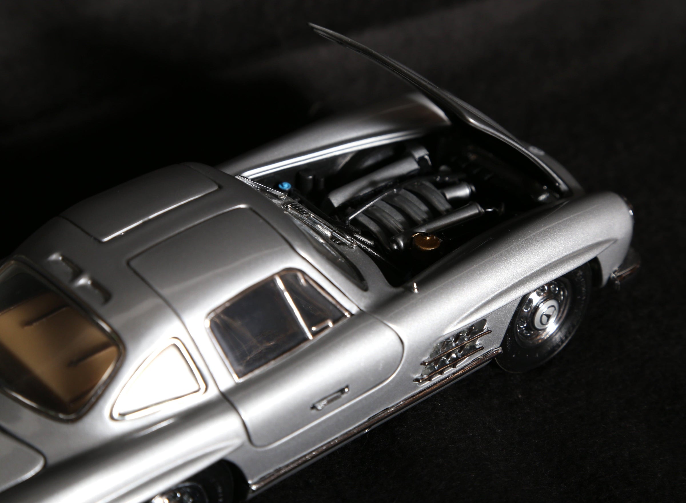 Precision Models: 1954 Mercedes 300 SL | The Franklin Mint | RoGallery