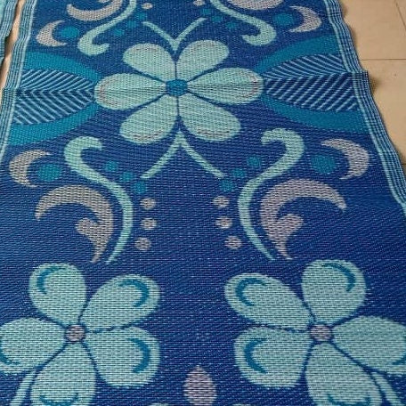 Medium blue double-sided African plastic mat – Mestissés