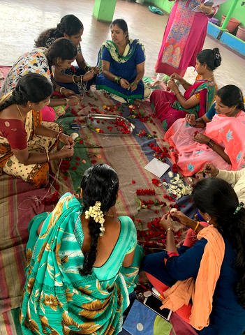 Rose Bazaar, Puja, workshop, ficci flo, mala, garland, jasmine, sevanthi, roses, marigold, employee, radha