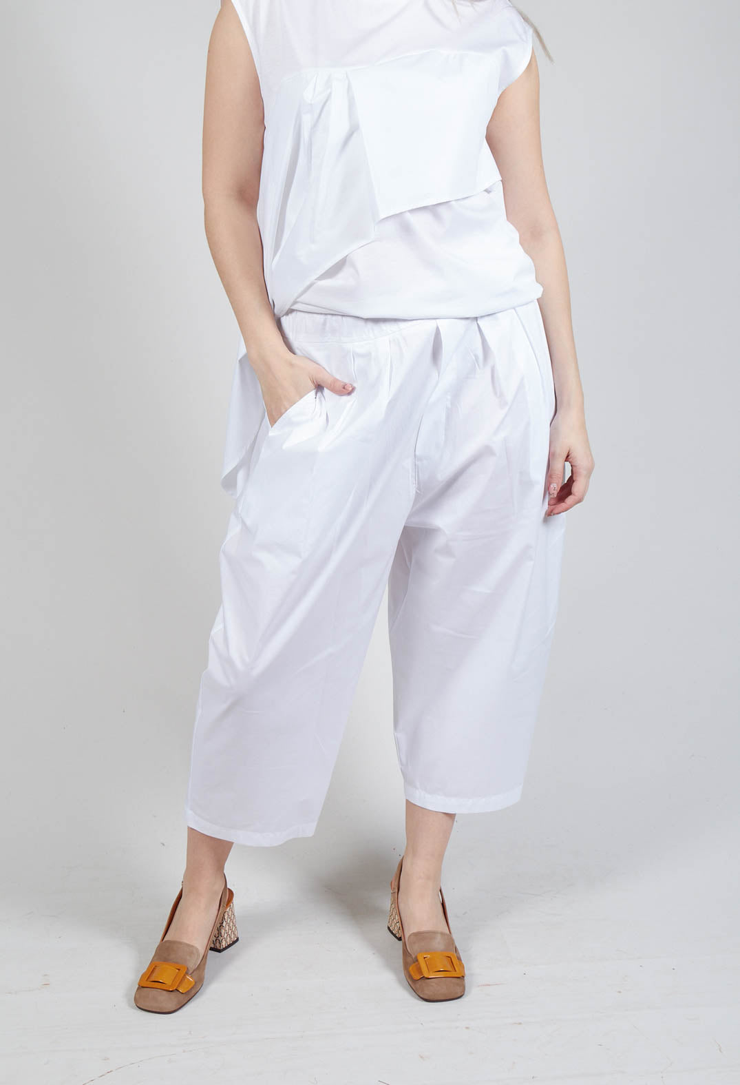 Balloon Leg Trousers in White