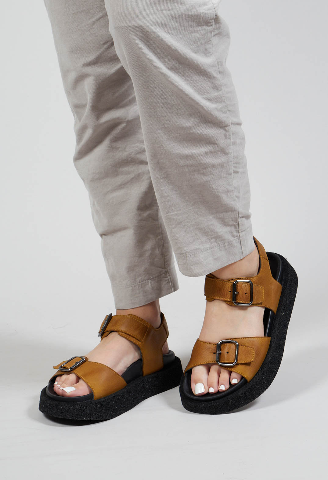 Buckle Sandals in Gasoline Ambra