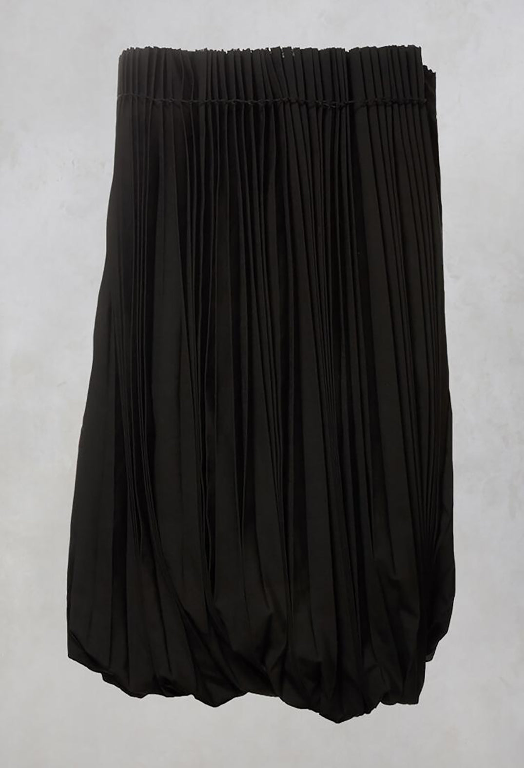 Black Pleated Skirt in Fine Virgin Wool