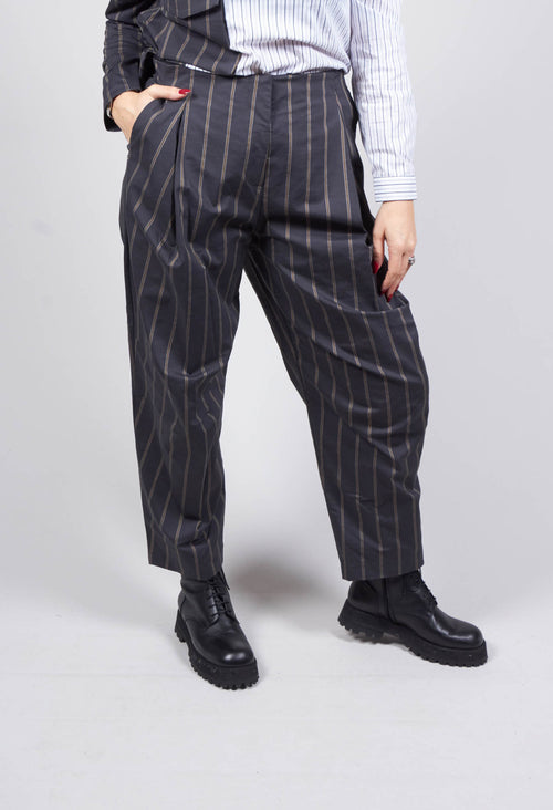 Buy Paisie Trousers in Saudi, UAE, Kuwait and Qatar | VogaCloset