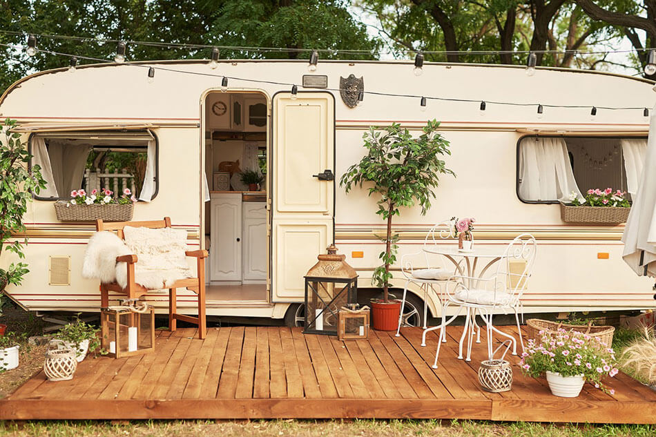 How To Decorate An RV | Motorhome Decor | Walls By Me