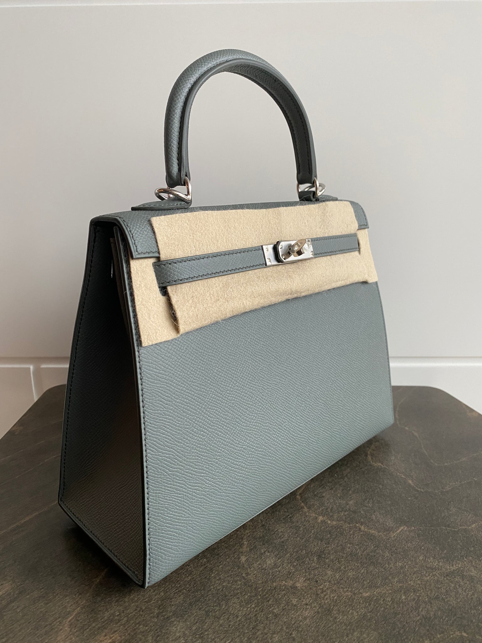 hermes kelly 25 vert amande