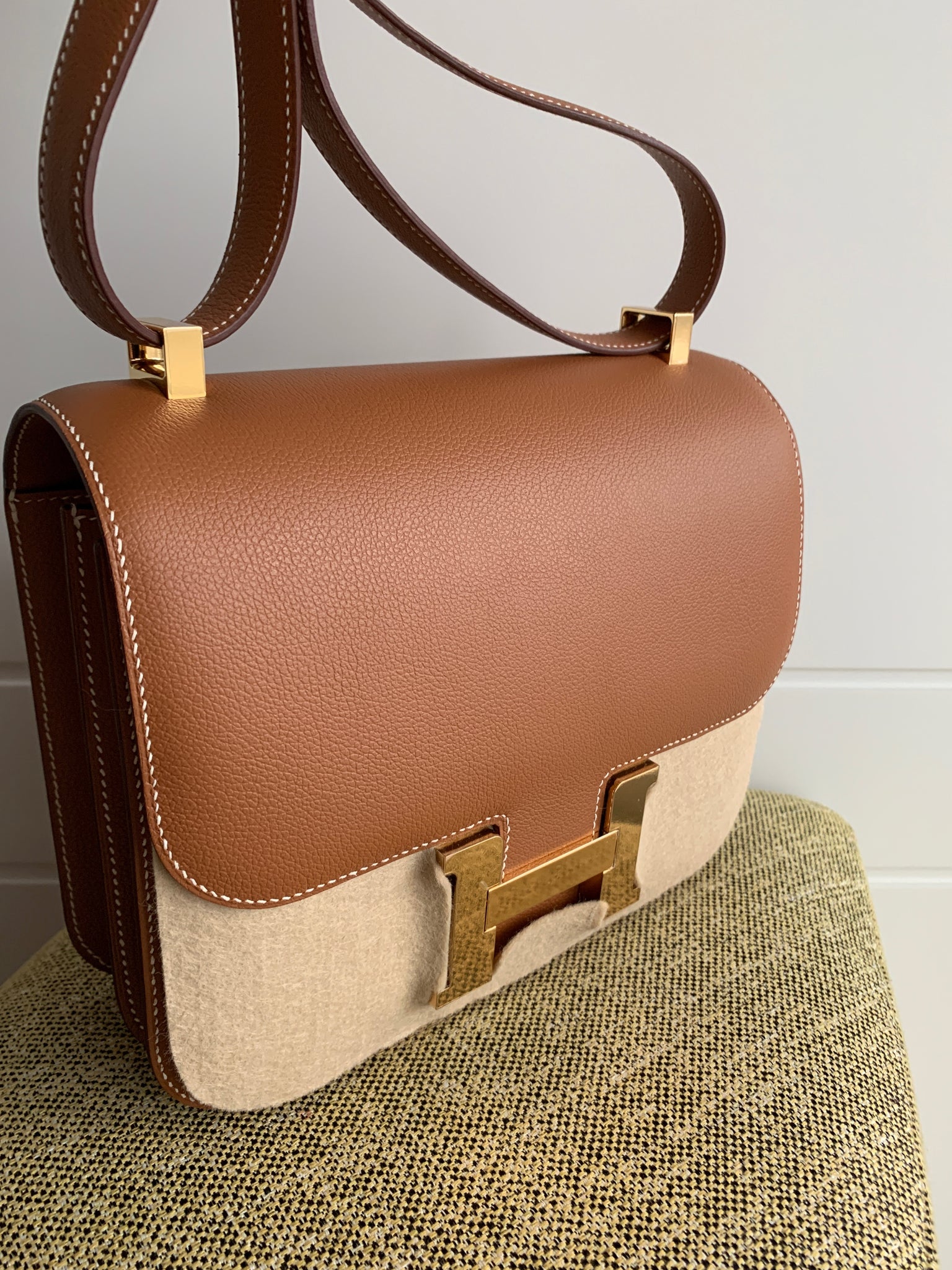 hermes constance gold