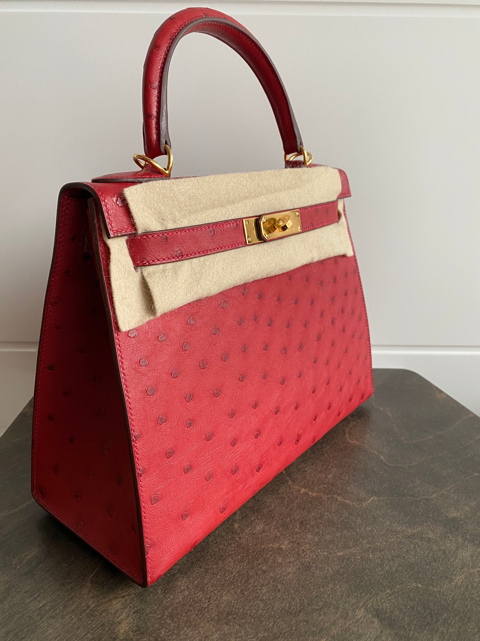 hermes rouge vif ostrich