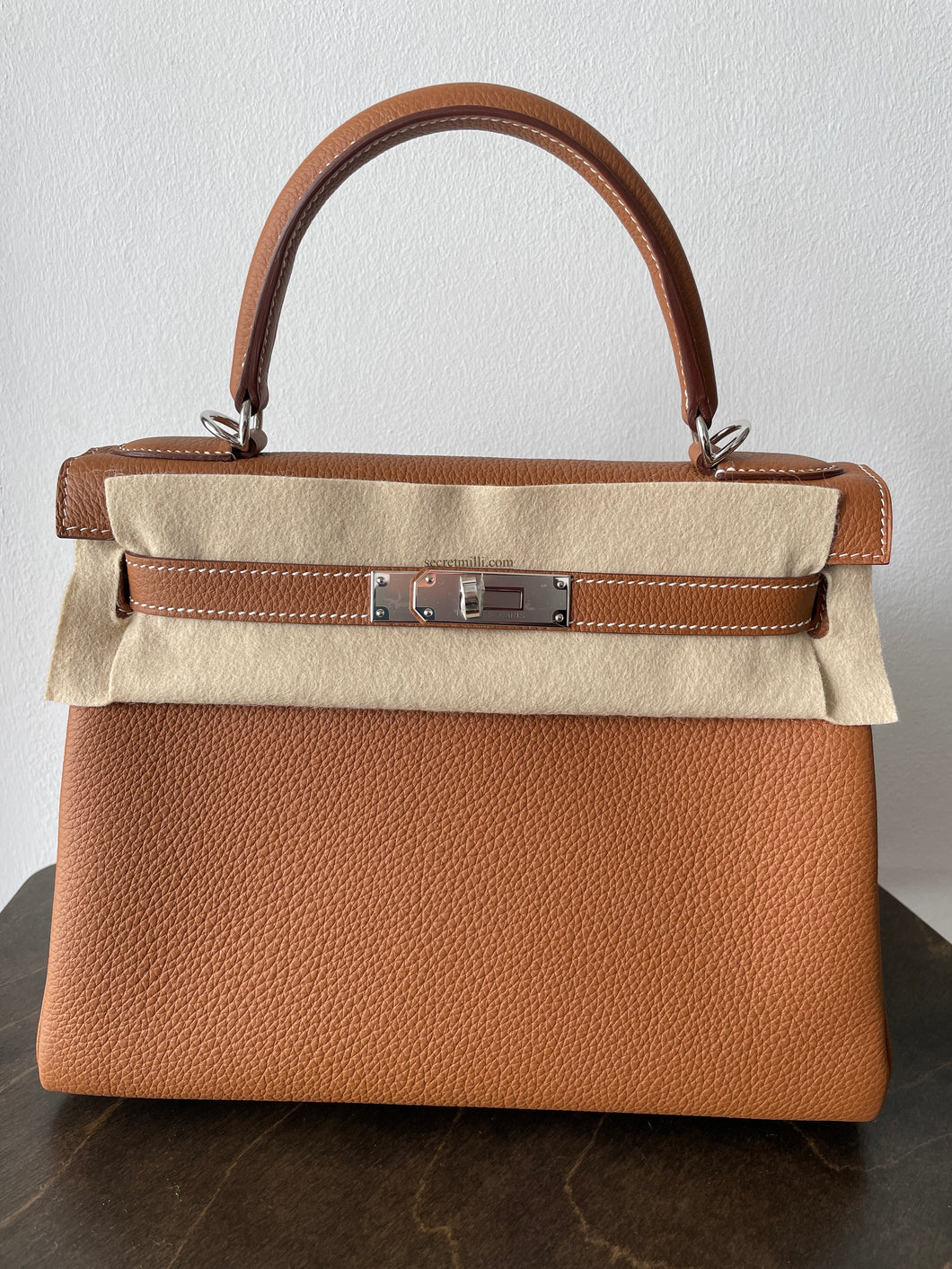 hermes kelly 28 gold togo