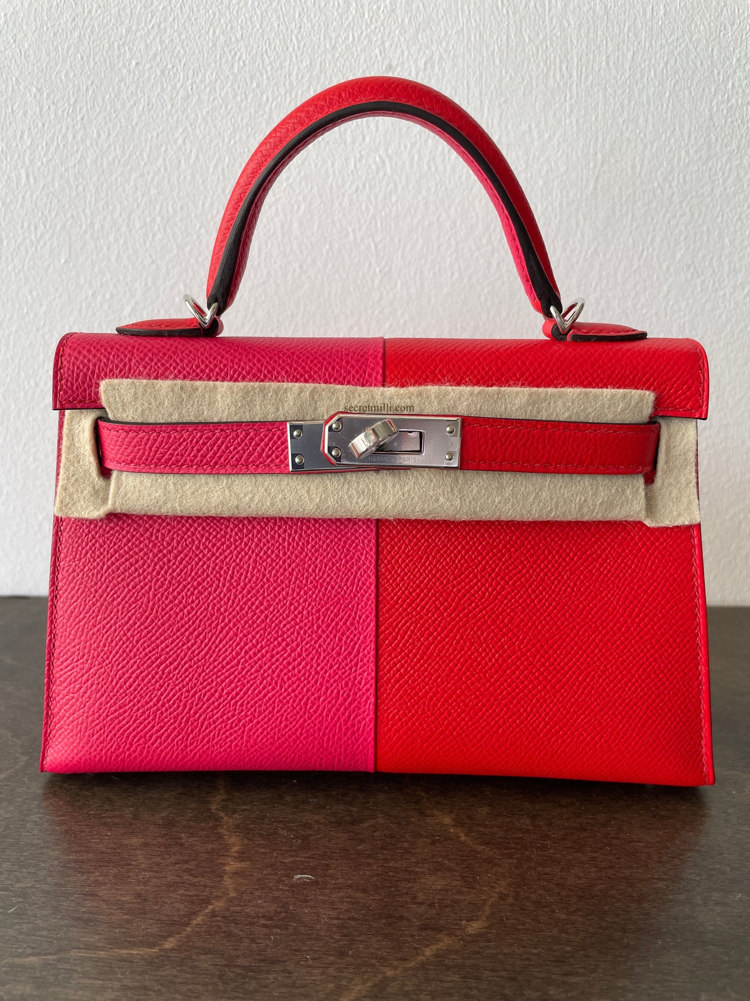 hermes mini kelly red